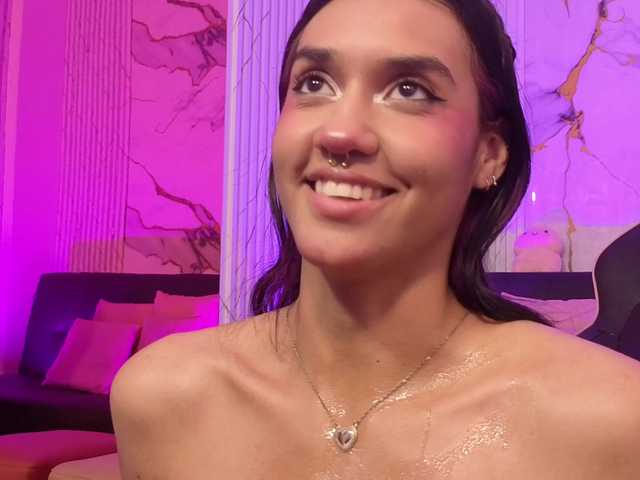 Artemiss-tay's BongaCams show and profile