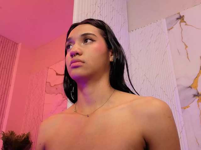 Artemiss-tay's BongaCams show and profile