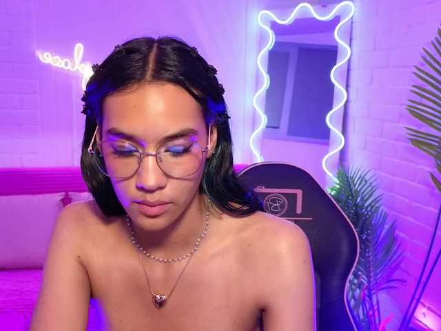 Artemiss-tay webcam bongacams model stream image