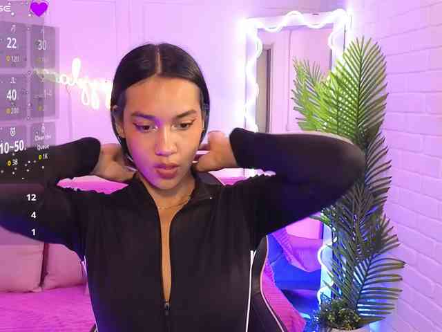 Artemiss-tay Live Webcam on BongaCams