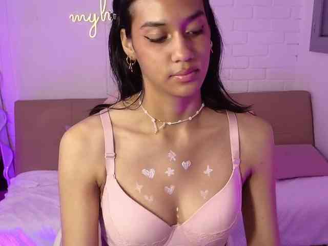 Artemiss-tay Live Webcam on BongaCams