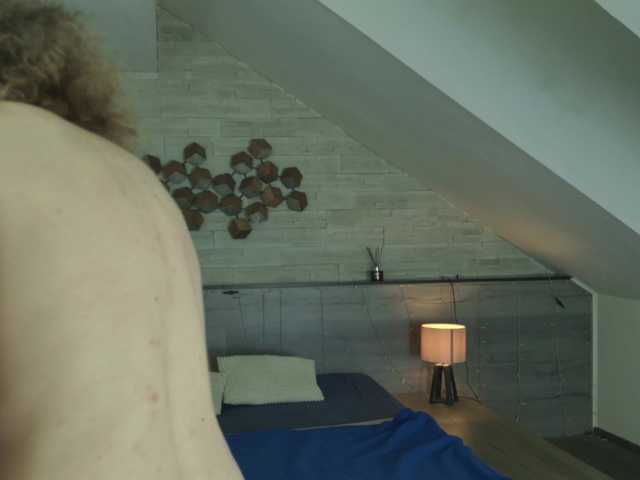 foxxy-milf from BongaCams is Freechat