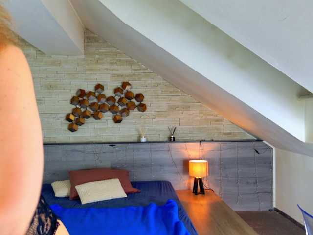 foxxy-milf's BongaCams show and profile