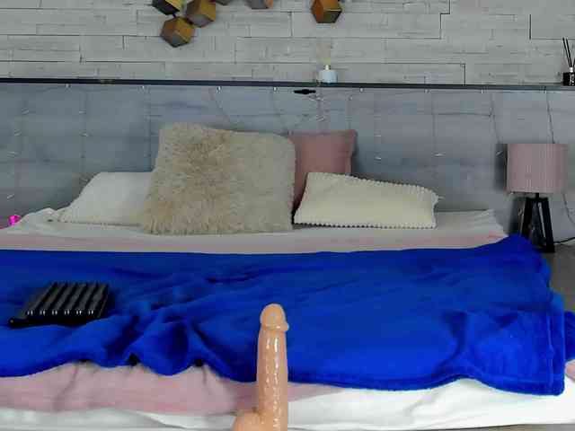 foxxy-milf webcam