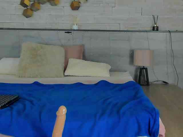 foxxy-milf webcam