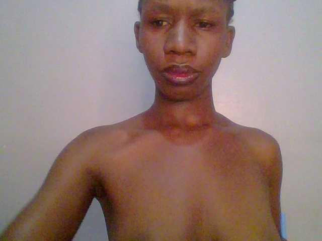 Horny-hearts's BongaCams show and profile