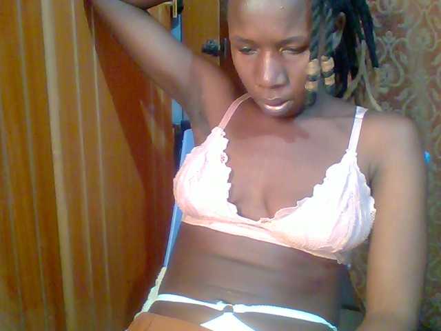 Horny-hearts's BongaCams show and profile