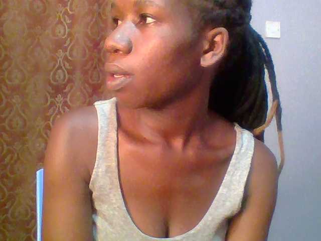 Horny-hearts's BongaCams show and profile