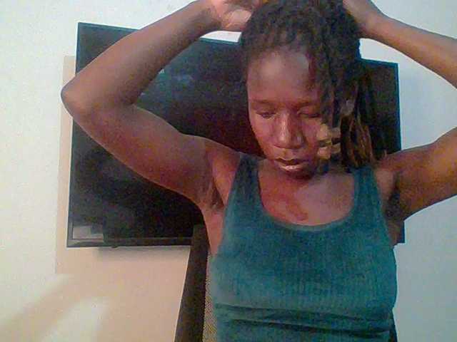 Horny-hearts's BongaCams show and profile