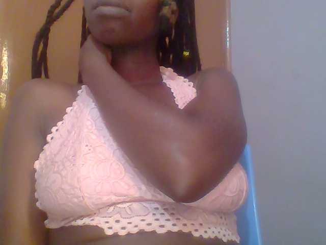 Horny-hearts's BongaCams show and profile