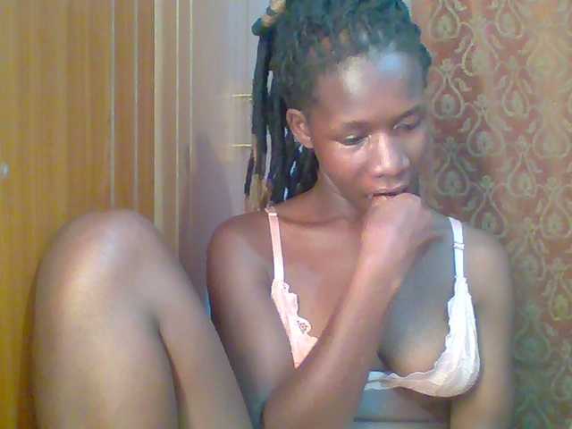 Horny-hearts's BongaCams show and profile