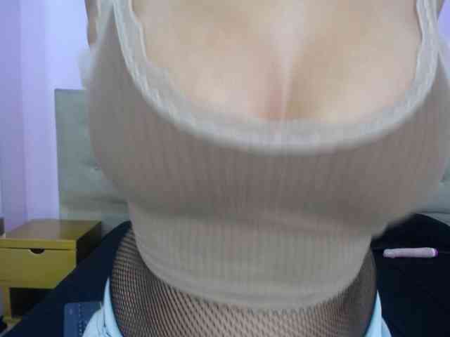 ViolettaParkerr webcam