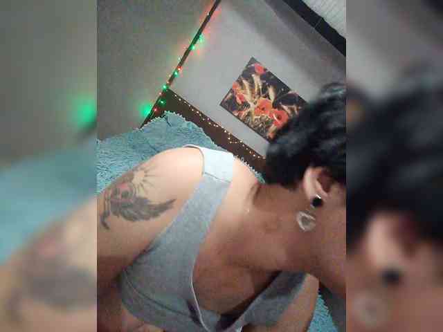 Julya92aa webcam