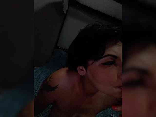 Julya92aa webcam