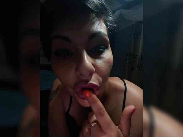 Julya92aa webcam