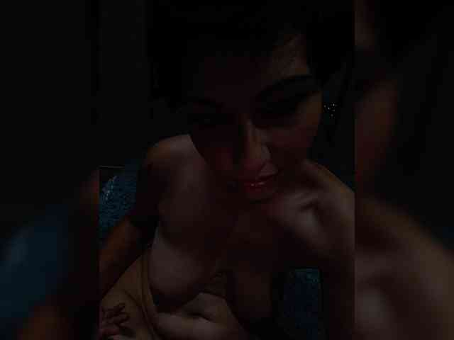Julya92aa webcam
