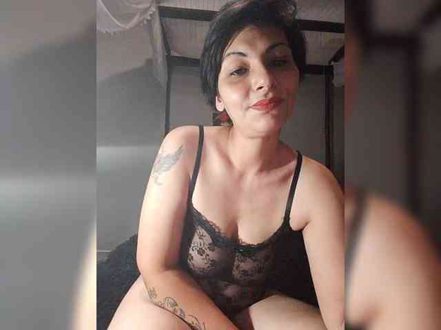 Julya92aa webcam