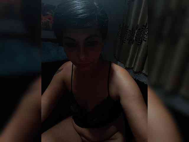 Julya92aa webcam