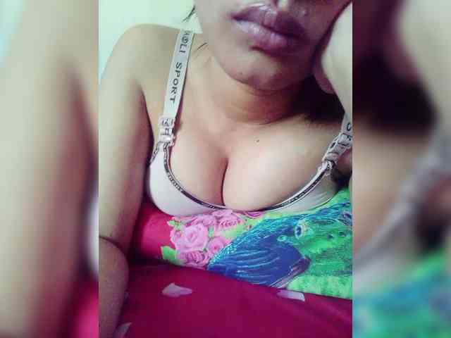 ranyaa's webcam live show