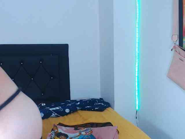 nattashatt Live Webcam on BongaCams