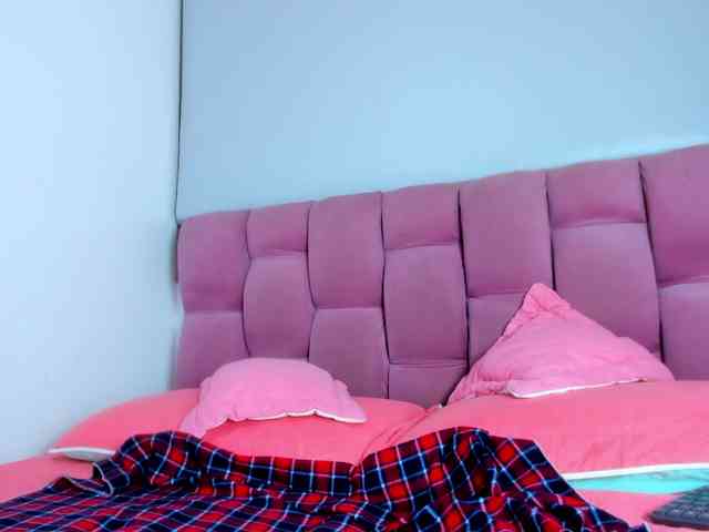 ScarlettNoir webcam