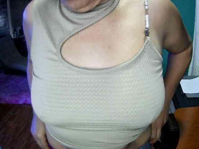 Trish-milf webcam