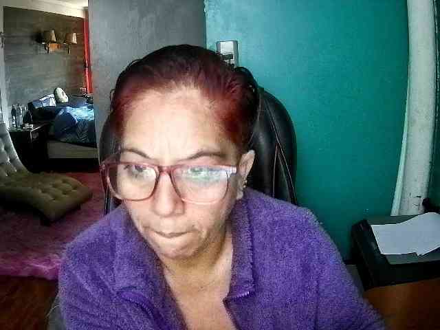 Trish-milf webcam