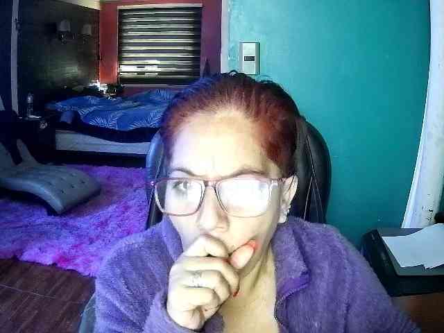 Trish-milf webcam