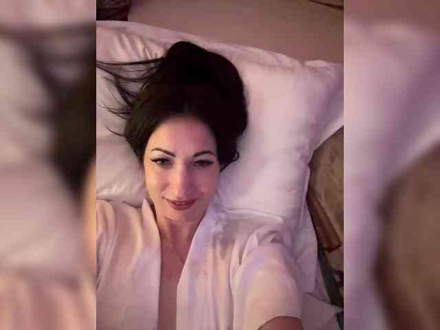 KristiSSS1 webcam