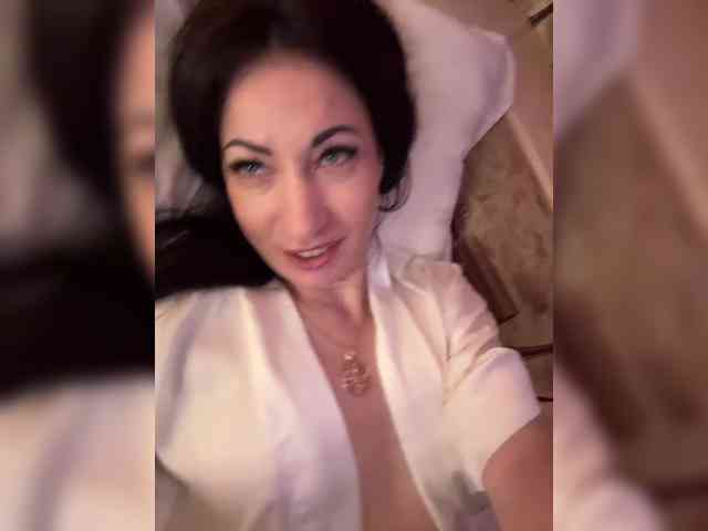 KristiSSS1 webcam