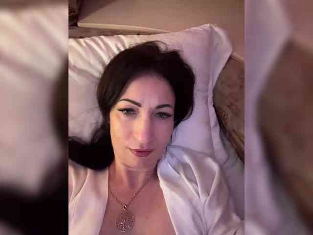 KristiSSS1 webcam