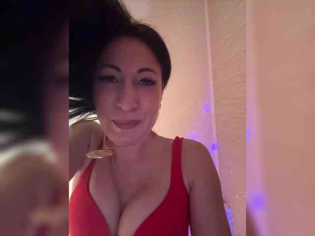 KristiSSS1 webcam