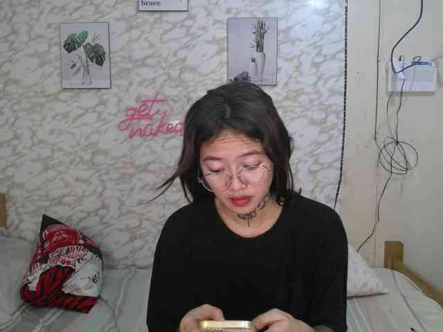 poorpussyyy webcam