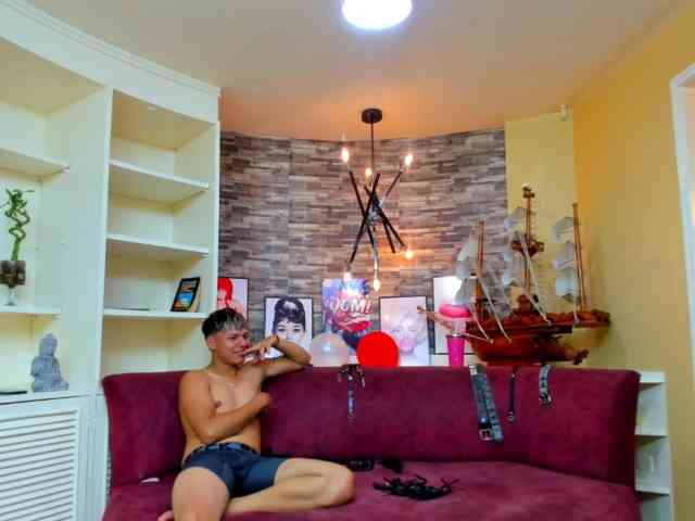 Ineed-Milkk webcam
