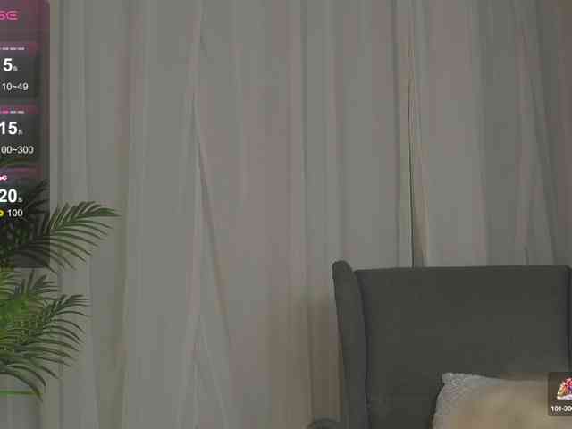 SerenaNoir webcam