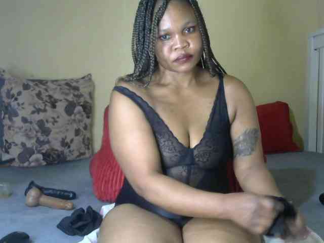sexyluciana webcam