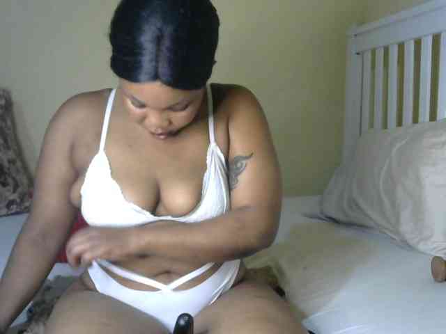 sexyluciana webcam