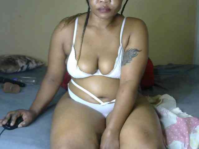 sexyluciana webcam
