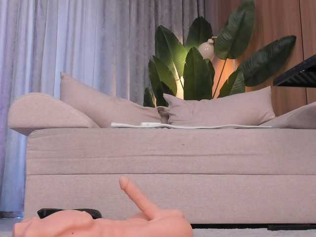 BabeInBlush's BongaCams show and profile