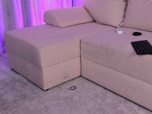 BabeInBlush's BongaCams show and profile