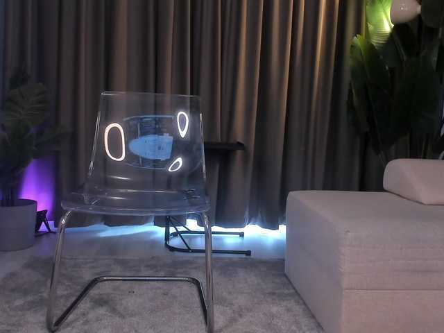 BabeInBlush's BongaCams show and profile