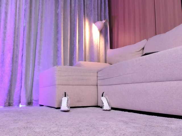 BabeInBlush's BongaCams show and profile