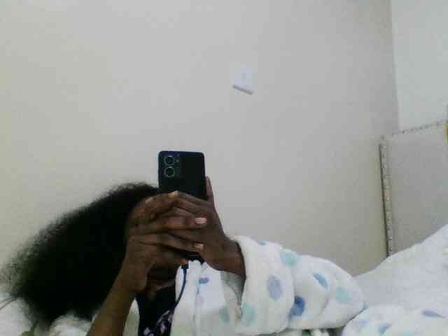 lovelylips webcam