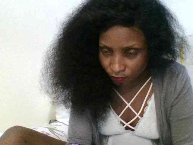 lovelylips webcam