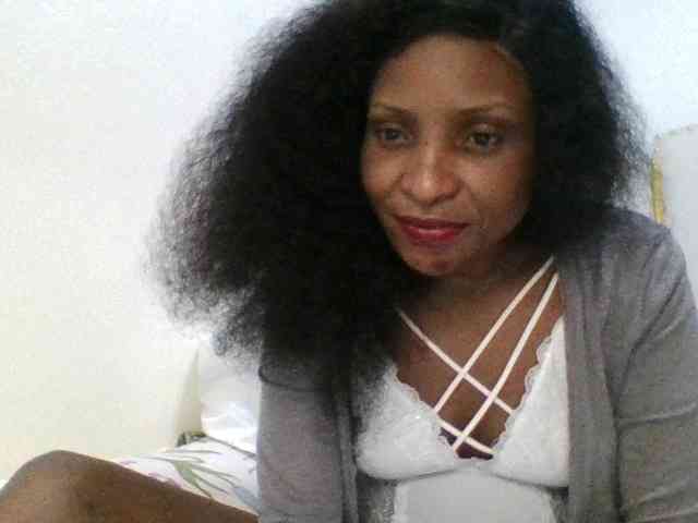 lovelylips webcam