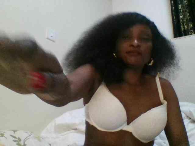 lovelylips webcam