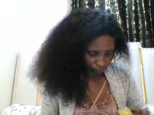 lovelylips webcam
