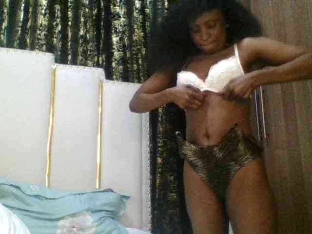 lovelylips webcam