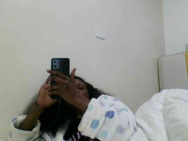 lovelylips webcam