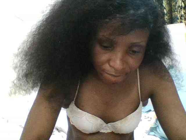 lovelylips webcam
